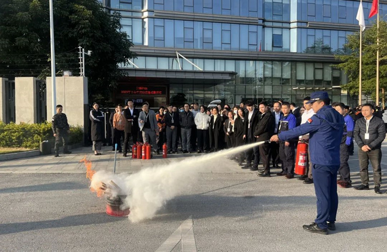 筑牢安全線，防患于未“燃”丨昇輝控股開展消防演練活動